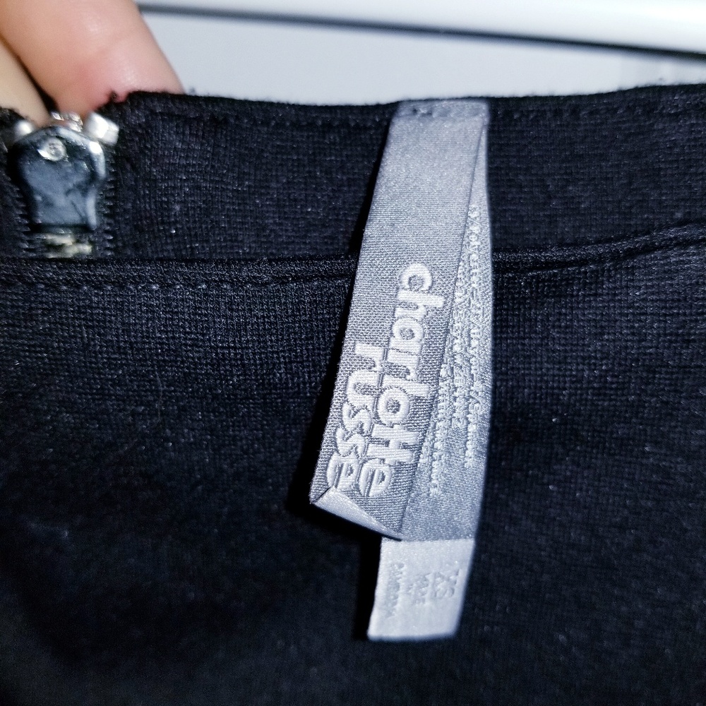 Mini skirt - Picture 3 of 3